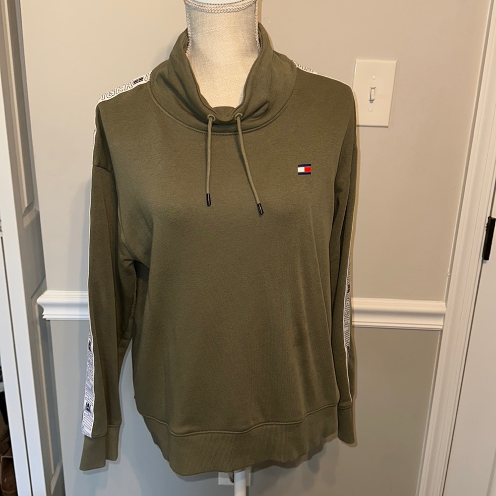 Tommy Hilfiger crew shirt